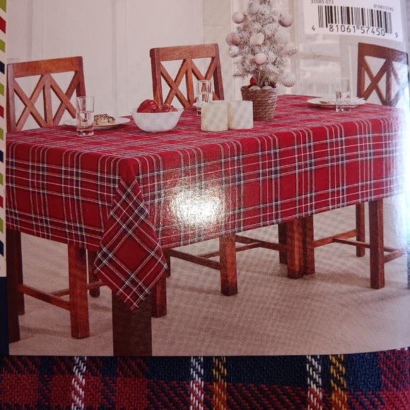 Christmas Santa Workshop Plaid Tablecloth 52 x 70 Rectangle Red Blue Yellow - Picture 7 of 8
